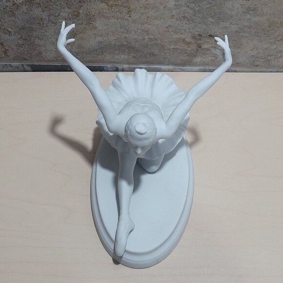 Edward Marshall Boehm Bisque Porcelain Ballet Figurine Swan Lake - Picture 4 of 15